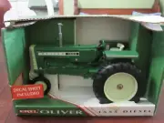 ERTL 1/16 DIE CAST OLIVER 1555 DIESEL TRACTOR - NIB