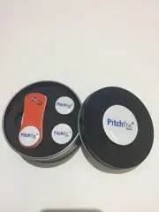 Pitchfix Divot Tool Round Tin with 3 markers, ORANGE
