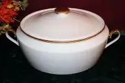 LENOX Eternal White Covered Vegetable Bowl Brand NEW with tags USA white color