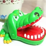 MOUTH DENTIST BITE FINGER TOY CROCODILE TEETH BAR GAME GIFT