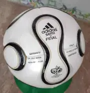 ADIDAS BLACK TEAMGEIST FIFA WORLD CUP 2006 GERMANY SOCCER MATCH BALL Size 5