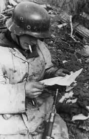WW2 WWII Photo German Soldier Reading Mail Mauser 98K World War Two 2595