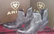 Ariat Hazel Booties Women’s Sz 10 B Black & Silver Metallic Snip Toe Western NIB