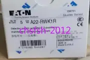 1 PCS NEW Original EATON MOELLER A22-RWK1R two position selection button head