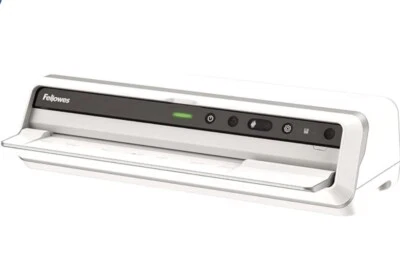 Fellowes Venus™ 125 Thermal Laminator Machine with Laminating Pouch Starter Kit