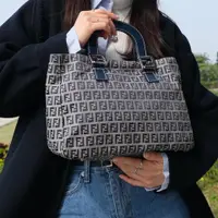 在飛比找PopChill優惠-[二手] FENDI Zucca Handbag 手提包