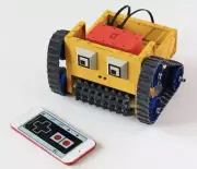 Atoms Quarks - Pascal Sweeper Robot Kit - Sealed