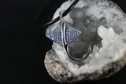 STERLING SILVER AND PAVE BLUE TOPAZ BEACH STINGRAY PENDANT NECKLACE