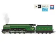 Hornby R30350SS LNER P2 Class 2002 'Earl Marshal' OO Gauge