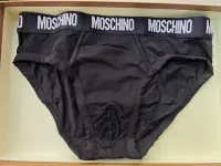 在飛比找Yahoo!奇摩拍賣優惠-MOSCHINO主牌全新真品兩件組純黑色內褲/三角褲(M號)