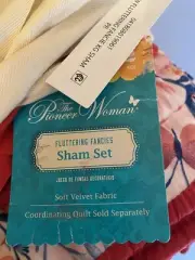 Quilt Shams Set Standard Size Floral Patch Design 2-Piece Fits 20x26 Inch Pillow