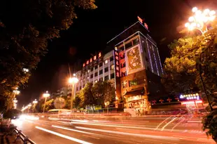 紅利來酒店(樂山大佛店)Honglilai Hotel (Leshan Grand Buddha)