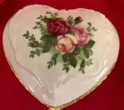 ROYAL ALBERT Old Country Roses HEART SHAPED Music Box "If You Loved Me" NEW