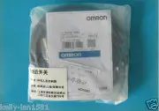1PCS New Omron Proximity Switch E2EM-X8X2 12-24VDC