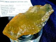 Libyan Desert Glass Meteorite Tektite impact specimen(485 crt)Dimples -Super GEM