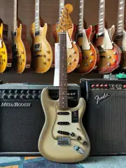 Fender 70th Anniversary STRATOCASTER Hardtail 2024 - Antigua Burst