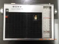 在飛比找Yahoo!奇摩拍賣優惠-1965製造 Sony 電晶體收音機Solid State 