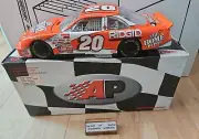 NEW 1999 ACTION 1:24 NASCAR TONY STEWART HOME DEPOT PONTIAC GRAND PRIX #20! S150