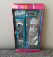 Barbie Fashion Avenue 52960 Jewel Sparkle 2001 Silver Dress Shoes & Necklace New