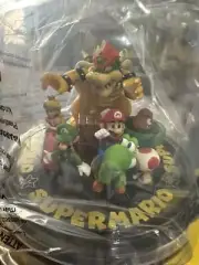 Club Nintendo Super Mario Figure Luigi Peach Toad Yoshi Bowser