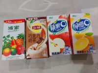 在飛比找Yahoo!奇摩拍賣優惠-黑松蜜桃C/柳橙C/葡萄C/波蜜果菜汁/立頓巧克力奶茶300