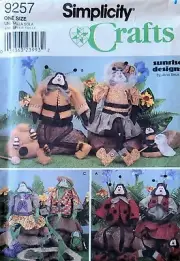 Simplicity 9257 Garden Friends & Clothes - Ladybug, Bee, Frog UNCUT Pattern OOP