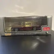 SUN STAR 1:18 1963 ASTON MARTIN DB5 Die-Cast burgundy 1002