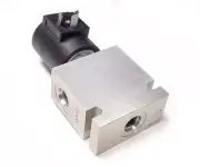 SV10-31-6T-N-12DG - 3 Port Selector Valve - 12 VDC DIN