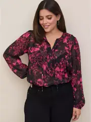 Torrid CHIFFON CLIP DOT BUTTON-FRONT BLOUSE Pink Floral Size 0 12 Large NWT