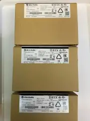 New Sealed Allen Bradley 2711P-T4W21D8S HMI Panelview Plus 7 Touchscreen DHL