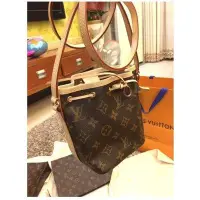 在飛比找Yahoo!奇摩拍賣優惠-LV Monogram LV MINI 水桶包 M41346