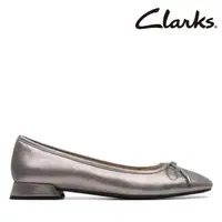 在飛比找momo購物網優惠-【Clarks】女鞋 Ubree15 Step 可愛皮繩蝴蝶