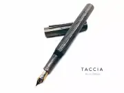 Taccia Hyakko-Hisho Ebonite Makie Rock 14K Fountain Pen