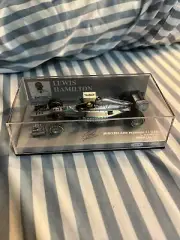 Mercedes F1 W05 44 Lewis Hamilton Chinese GP 2014 World Champion 1:43 MINICHAMPS