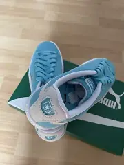 PUMA Suede Classic XXI Maersk - Gr. 8 Neu & OVP