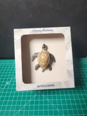 TOMMY BAHAMA Sea Turtle Beach Shell Bottle Stopper Topper Shell Silver NEW G