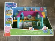 Peppa Pig Peppa’s Club Kids-Only Clubhouse Pre-School Toy Sound Effects BNIB