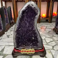 在飛比找momo購物網優惠-【千奇國際精品】頂級巴西滿鈦晶 紫水晶洞 ESPa+☆24.