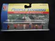 NEW IN PACKAGE VINTAGE LIFE LIKE #1185 HO SCALE 6 PEOPLE STANDING HAND PAINTED