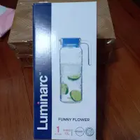 在飛比找蝦皮購物優惠-全新【Luminarc樂美雅】浮雕刻花玻璃冷水壺1.1L