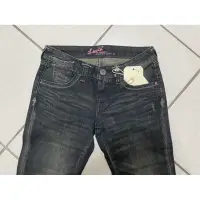 在飛比找蝦皮購物優惠-Levis 女生顯瘦牛仔褲 黑色 48260-0001 全新