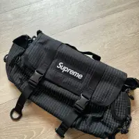 在飛比找蝦皮購物優惠-日本代購 Supreme 相機包 肩背包 兩用包 Supre