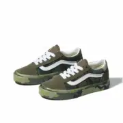 Vans Old Skool Sneakers. New. Kids Size: 10.5 and 11.5