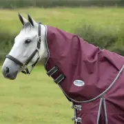 WeatherBeeta ComFiTec Plus Dynamic II Neck Rug Medium/Lite CLOSEOUT