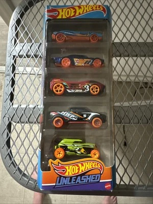 Hot Wheels 2022 UNLEASHED 5 Pack Gift Set (Sealed)