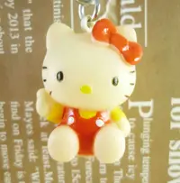 在飛比找Yahoo奇摩購物中心優惠-【震撼精品百貨】Hello Kitty 凱蒂貓~鎖圈-坐黃紅