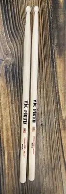 Vic Firth American Classic Hickory Drumsticks Wood Rock
