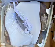 Riedell Ice Skates Figure Skates Model 12 Blade Model GR4 White Medium Size 3