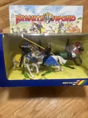 Chevaliers noirs sur leurs montures - Knights of the sword - BRITAINS 7743