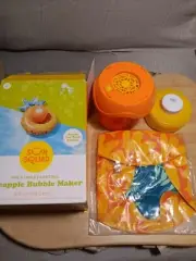 NEW SUN SQUAD INFLATABLE FLOATING PINEAPPLE BUBBLE MAKER POOL PARTIES SWIM